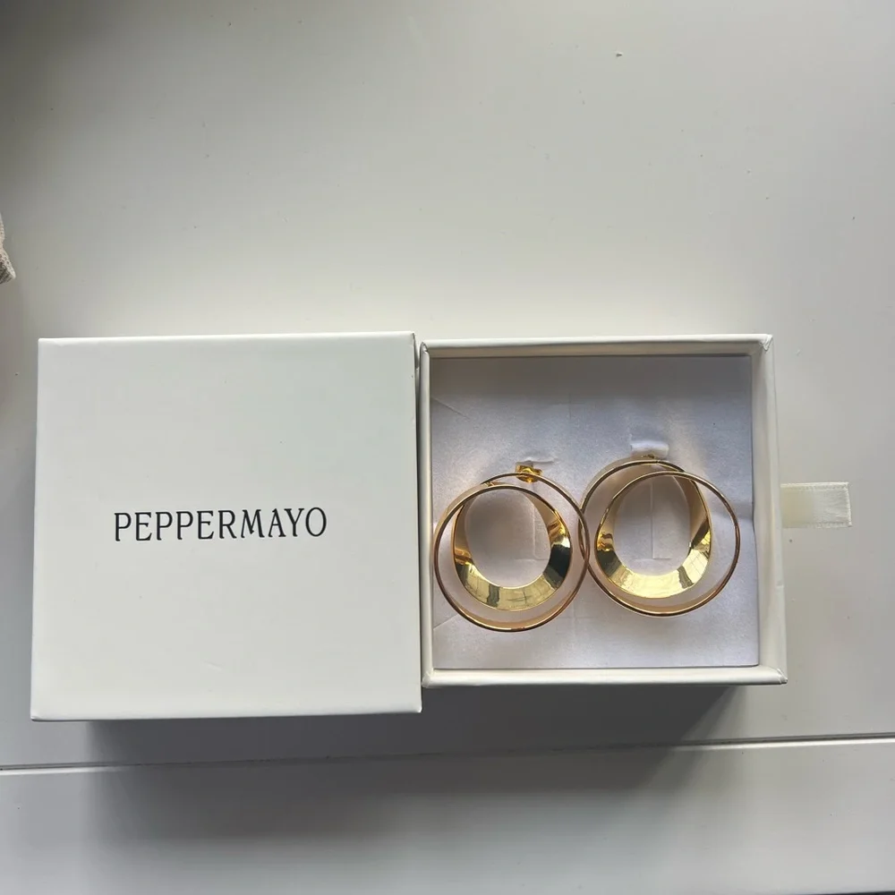 Peppermayo Gold Classic Hoop Earrings - Picture 1 of 1